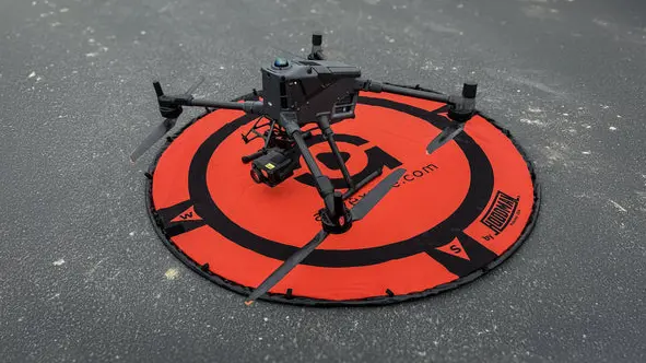 DJI Matrice 400 Ready-to-Fly 3× Batteries, Charger & Launch Pad 7